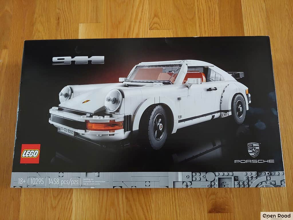 Building Lego Porsche Turbo
